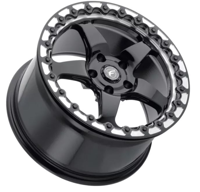 Forgestar F001 17X10 D5 Beadlock 5X120 ET45 BS7.3 Negro brillante con borde de máquina 78.1 (F00170022P45)