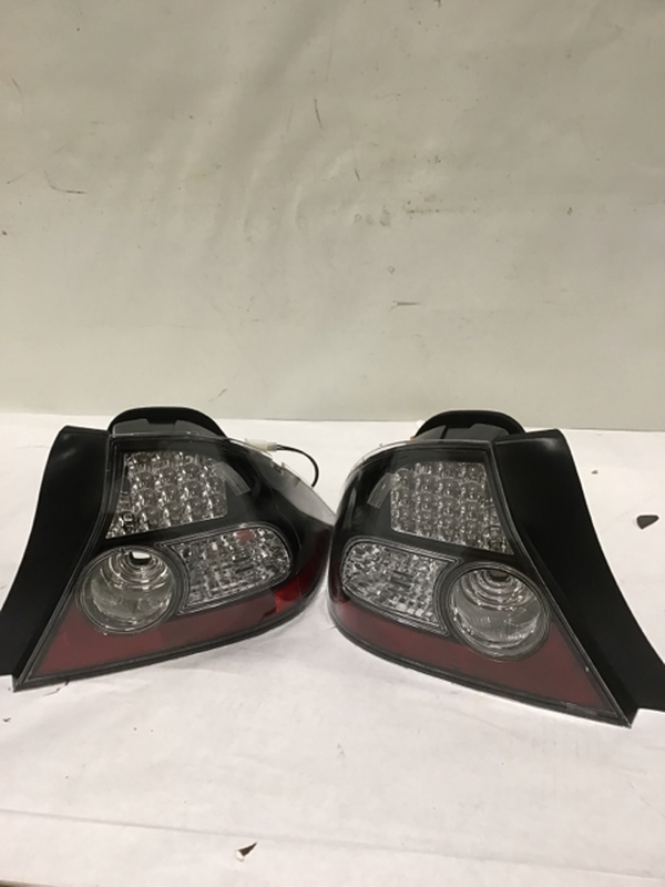 ANZO 2004-2005 Honda Civic LED Taillights Black | 321035 Scratch & Dent