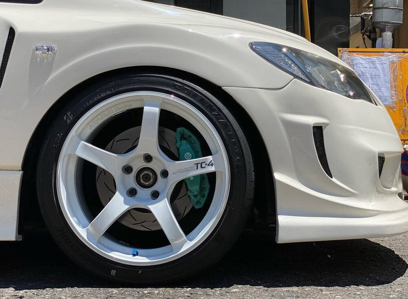 Advan TC4 18x9.5 +45 5-120 Racing White Metallic & Ring Wheel