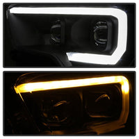 xTune Toyota Tacoma 16-18 DRL Faros delanteros con barra de luz - Negro PRO-JH-TTA16-LBDRL-BK