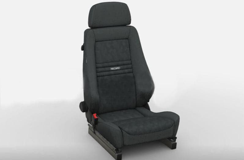 Recaro Specialist M Right Seat | Black Leather/Black Artista (recLXW.00.000.LR11)