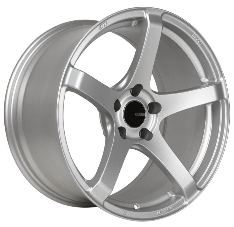 Enkei Kojin 17x9 45 mm Offset 5x100 Patrón de pernos 72,6 mm de diámetro Rueda plateada mate