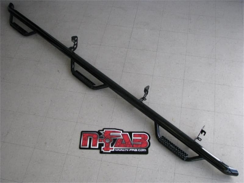 N-Fab Nerf Step 16-17 Toyota Tacoma Doble Cabina Cama de 6 pies - Tex. Negro - Acceso a la cama - 2 pulgadas