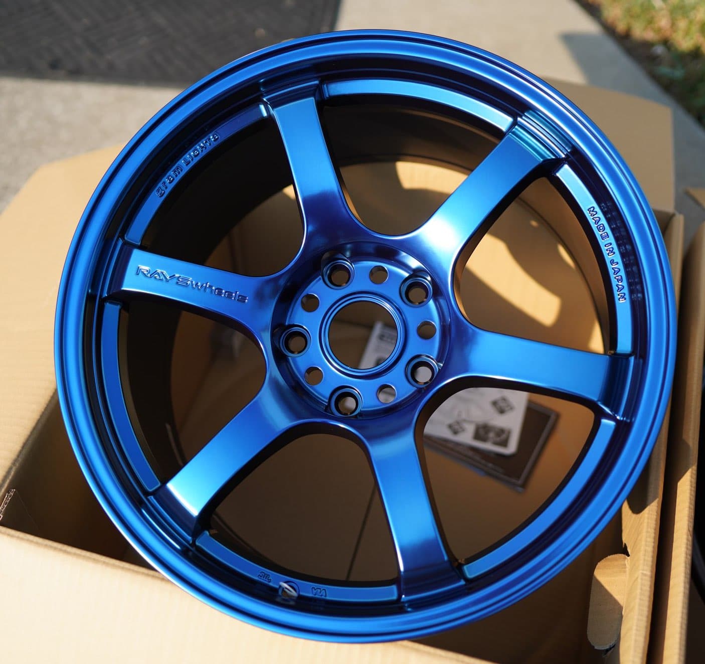 Rueda Gram Lights 57DR 18x9.5 +38 5x120 en Spatta Blue para Civic Type R 17+ (DESCONTINUADO)