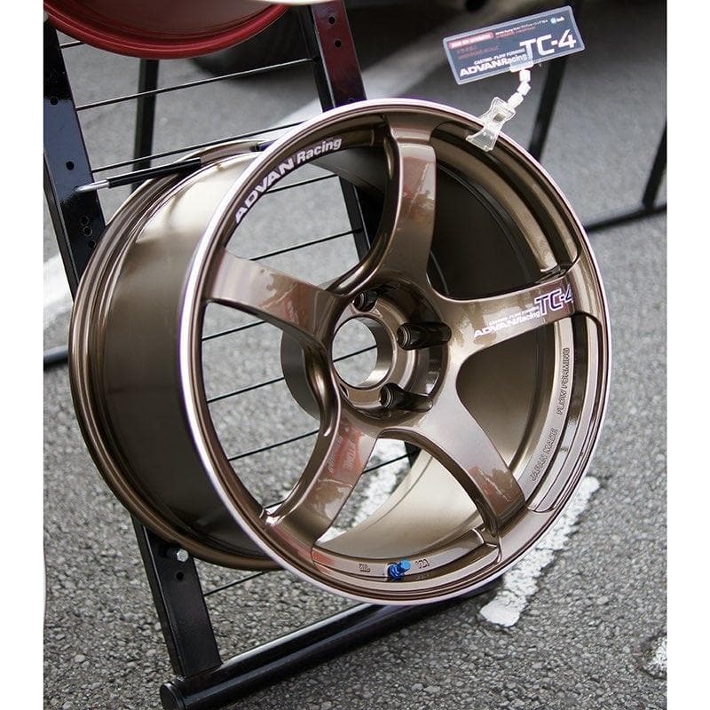 Advan Racing TC-4 18x9.5 +45 5-114.3 en Bronce Umber y Anillo (15+ WRX STI)