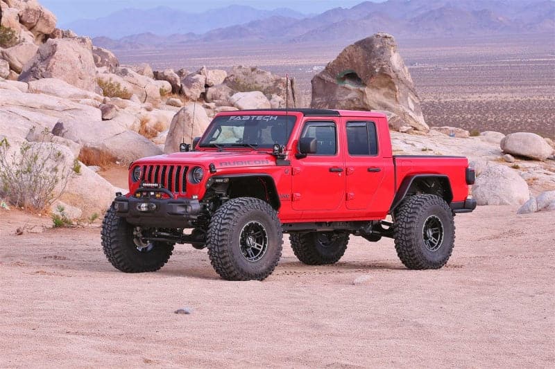 Fabtech 2020 Jeep Gladiator JT 4WD 5in Crawler System w/DL 2.25 N/R Shocks