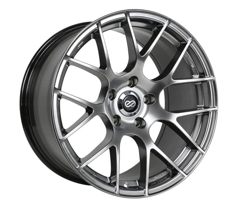 Enkei Raijin 18x8.5 45 mm Offset 5x100 Patrón de pernos 72.6 Diámetro de orificio Rueda Hyper Silver