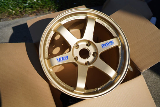 Llanta Volk Racing TE37 OG en 18x10" +41 5x120 en Oro para Civic Type R